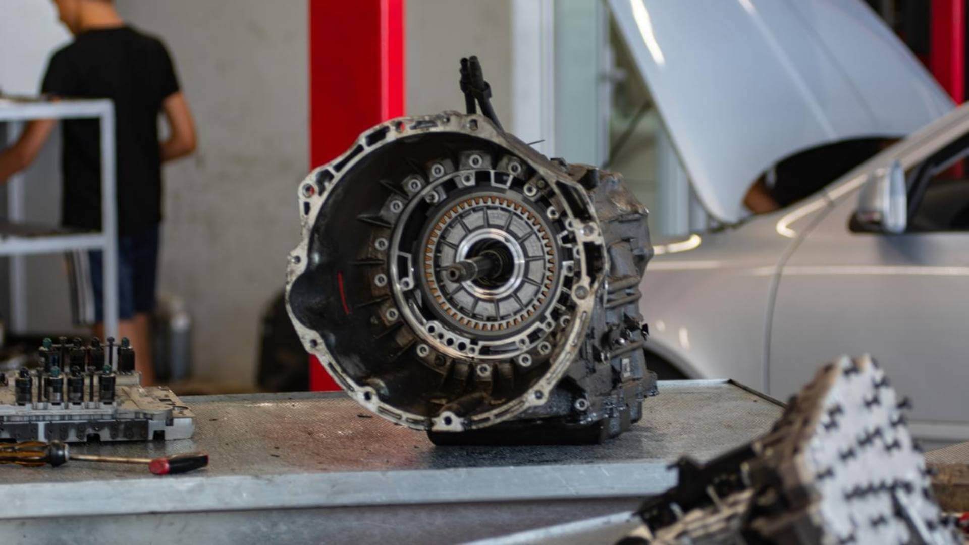 GM 6L80 transmission problems internal transmission parts on workbench